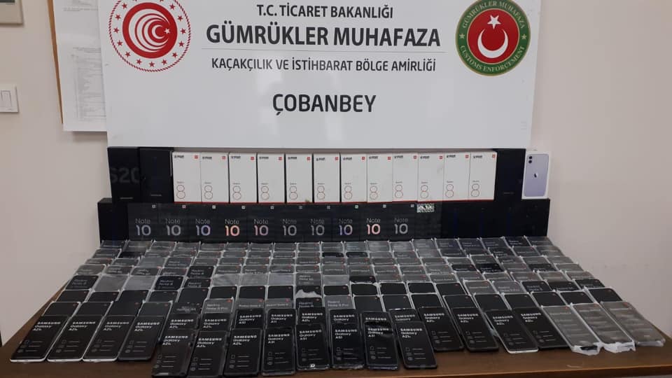 Kilis Çobanbey sınır kapısında 193 adet cep telefonu yakalandı