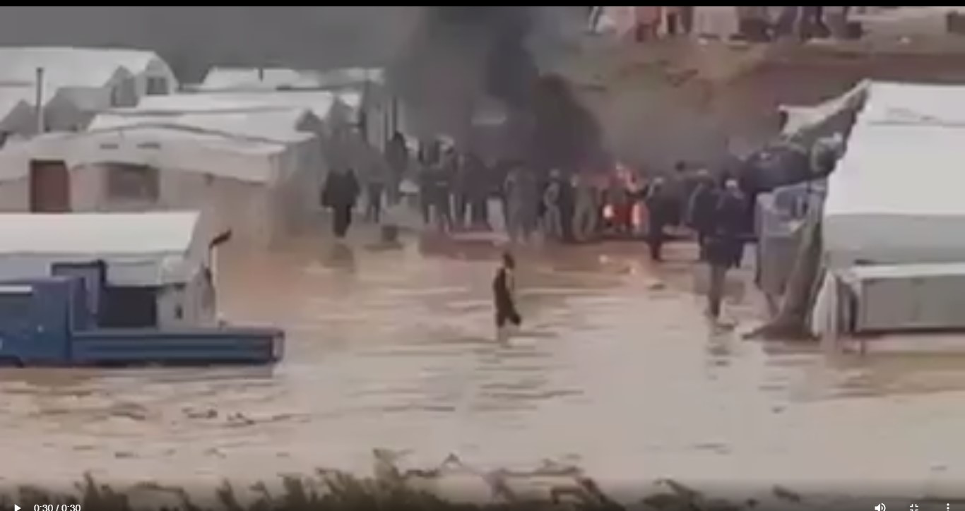 Suriye’de Çadır kenti sel vurdu
