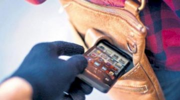 Kilis’te bir kişi kaynanası ile kayınbabasının telefonların gasp etti